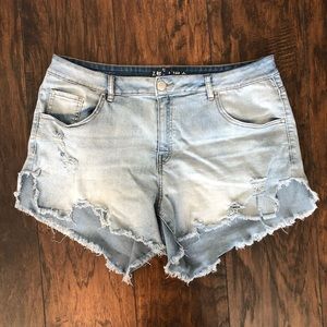 Lightwash Denim Cutoff Shorts Size 16